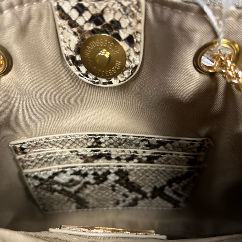 NWT Francesca’s Faux Snakeskin Bag - Picture 5 of 12